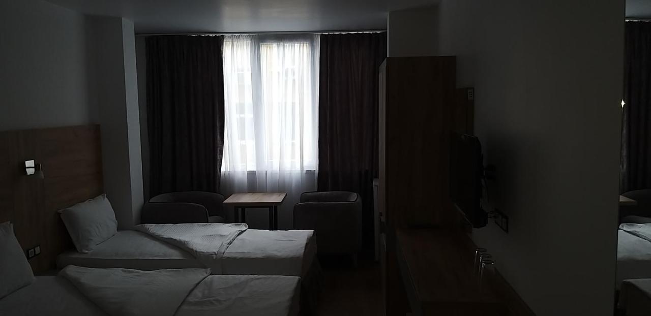 Хотел Визия Hotel Haskovo Luaran gambar